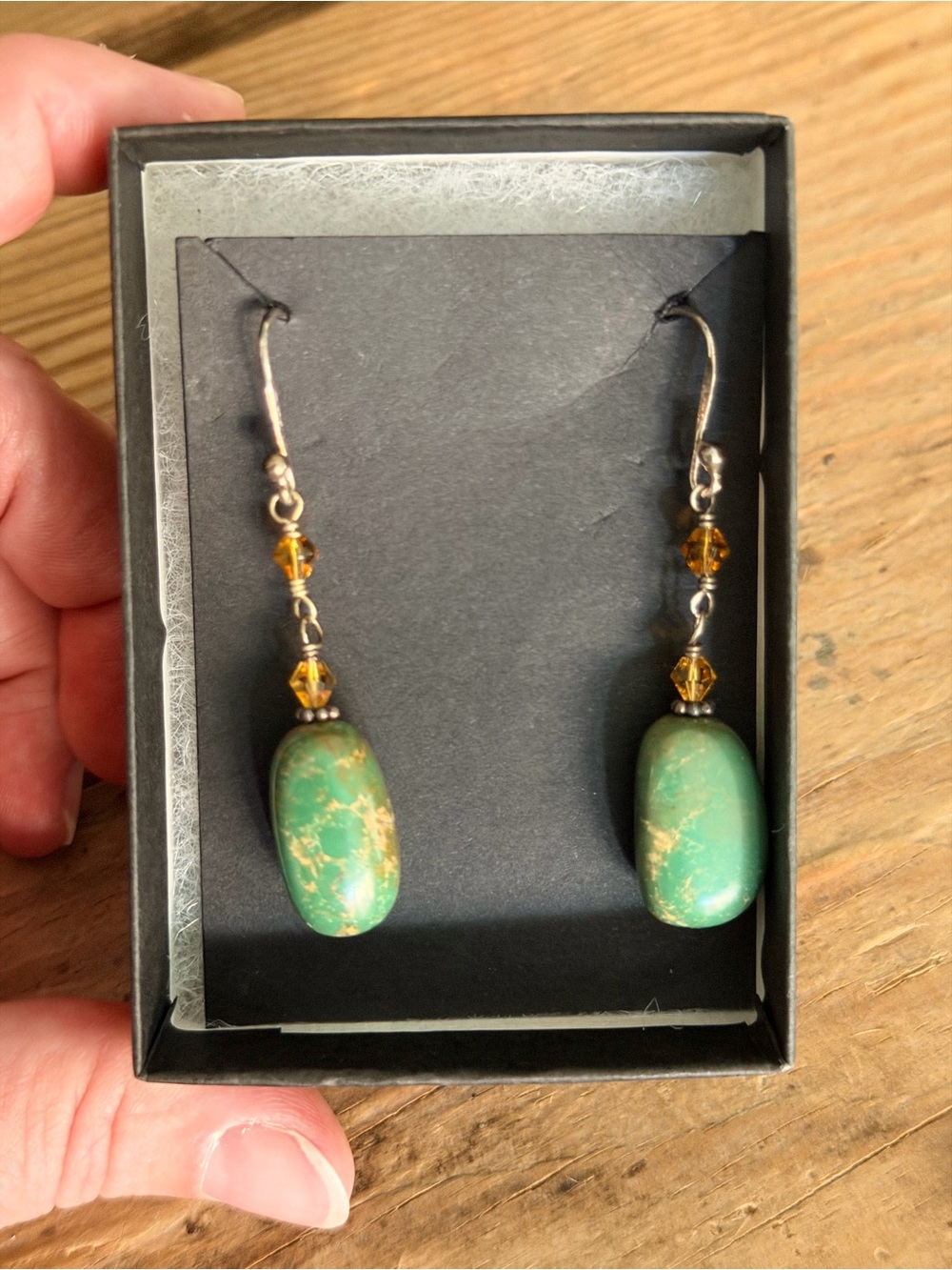 Silpada Green and Gold Dangle Earrings - Picture 3 of 3